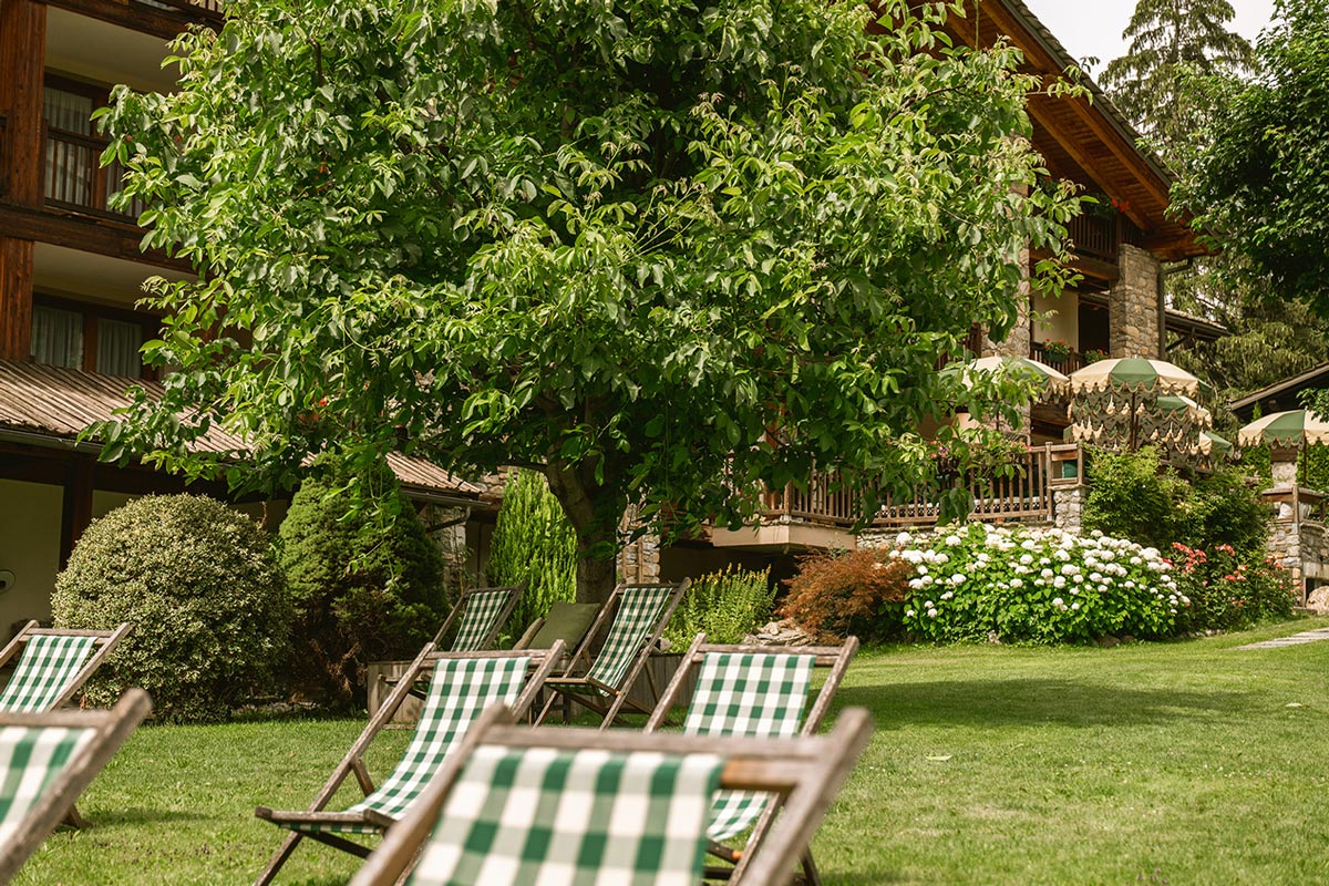 The panoramic meadow - Auberge de la Maison